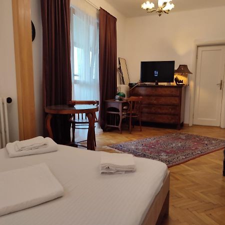 Accommodation Ateneu Palace Bucureşti Eksteriør bilde