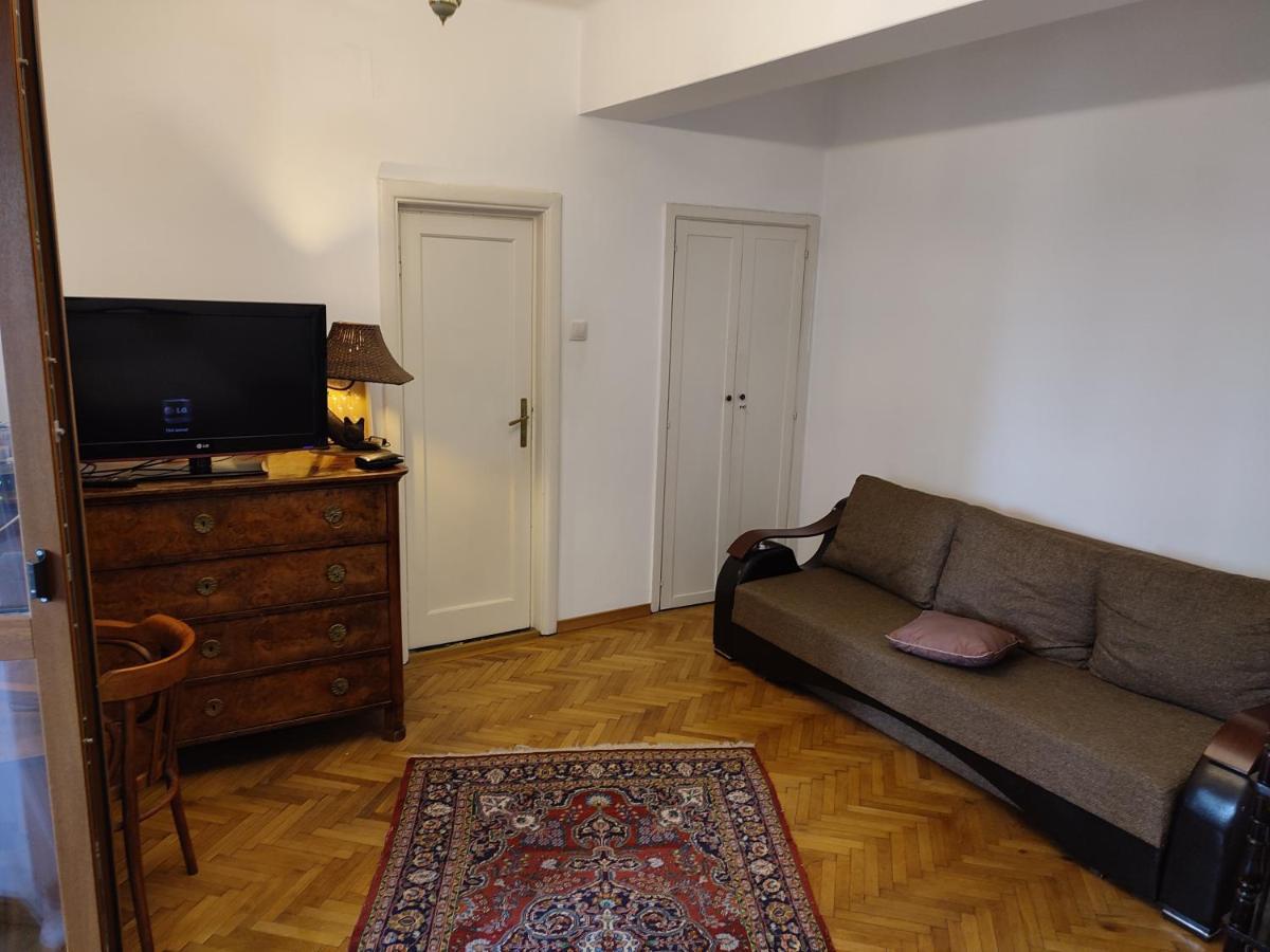 Accommodation Ateneu Palace Bucureşti Eksteriør bilde